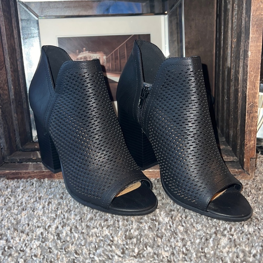 Open toed booties